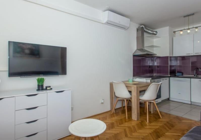 Michael Apartment Omis Ngoại thất bức ảnh